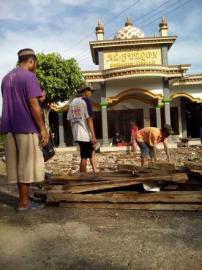 Menyambut Bulan Ramadhan Masjid Al-Furqon Dipercantik